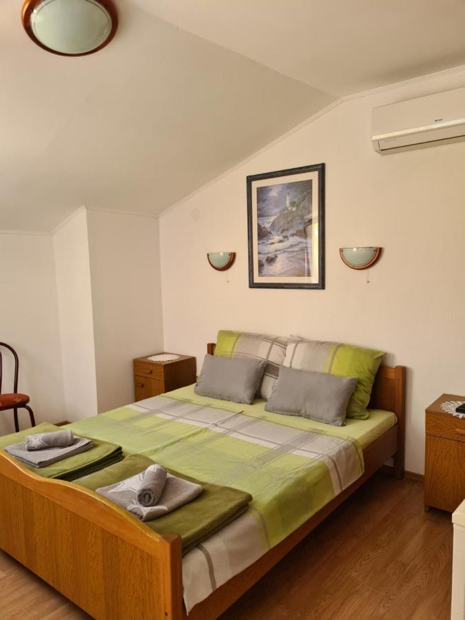 Pansion Ribica Hotel Crikvenica Exterior foto