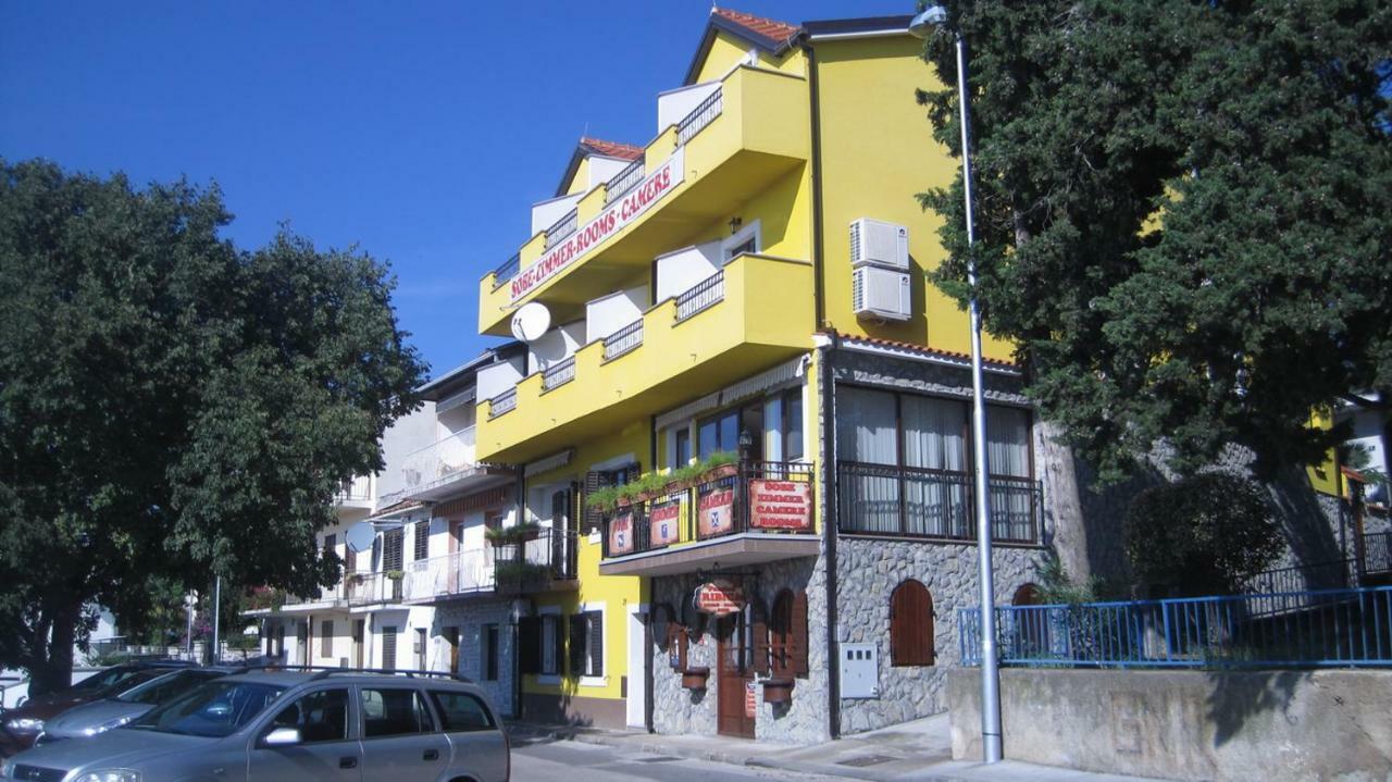 Pansion Ribica Hotel Crikvenica Exterior foto